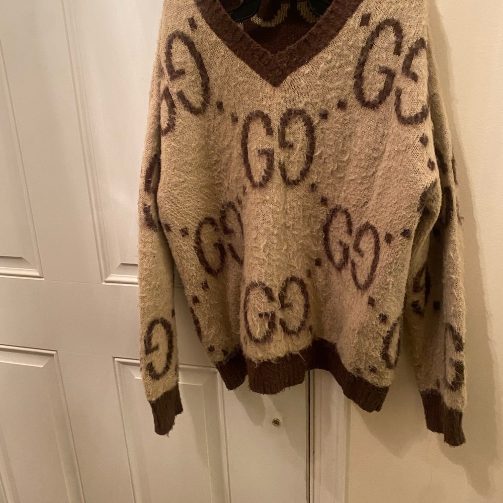 Gucci Brown and Cream Knit Sweater